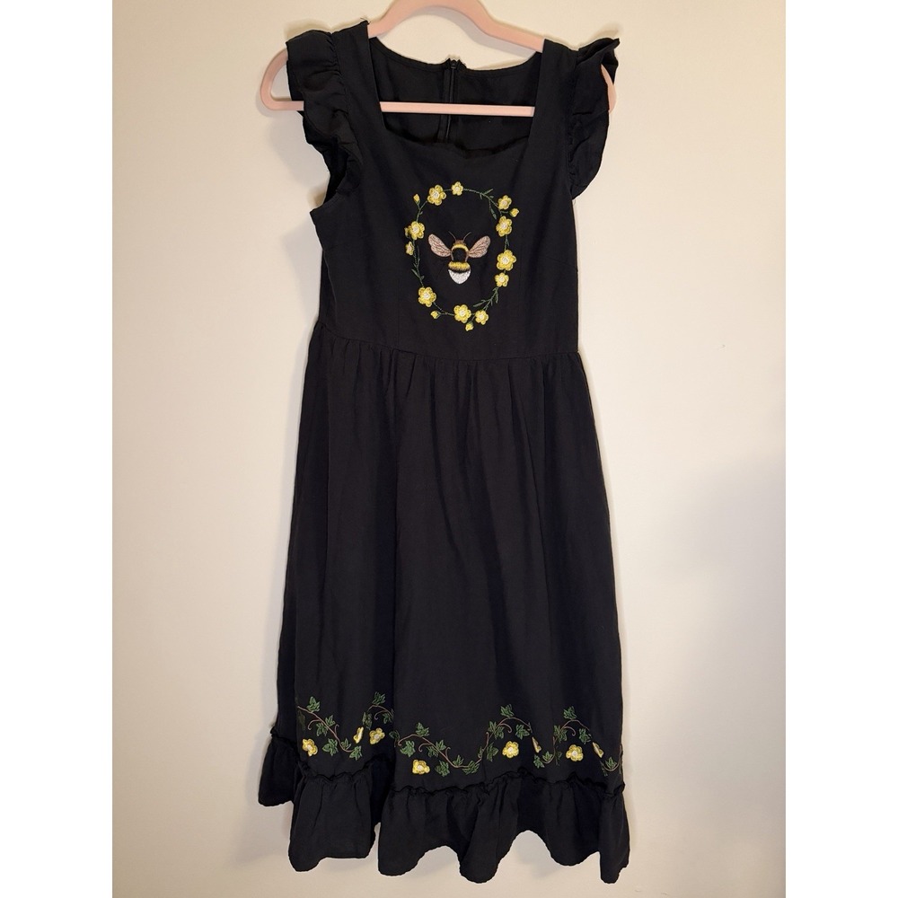 ROMWE Black Cottagecore Bee Embroidered Dress Size Med